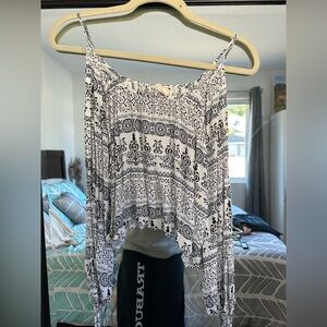 Crop top, cold shoulder long sleeve